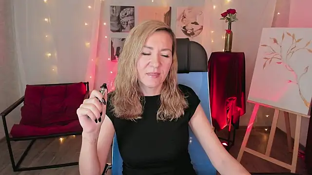 Snapshot of DonnaSmitth chatting on February 26, 2026, 7:36 pm DonnaSmitth online show from February 26, 2026, 7:36 pm