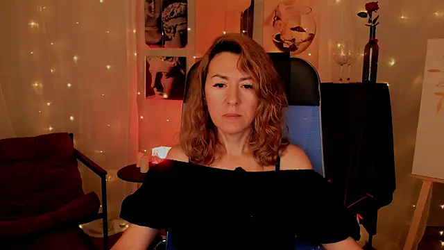 Snapshot of DonnaSmitth chatting on November 29, 2025, 10:04 am DonnaSmitth online show from November 29, 2025, 10:04 am