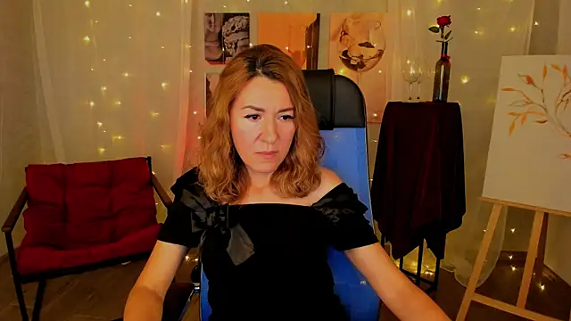 Snapshot of DonnaSmitth chatting on November 14, 2025, 3:48 pm DonnaSmitth online show from November 14, 2025, 3:48 pm