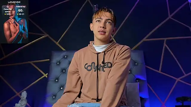 Lian Miller1  online show from January 19, 2026, 12:31 pm