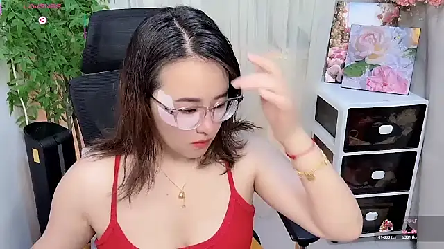 NEWONETO online show from April 14, 2026, 12:32 pm