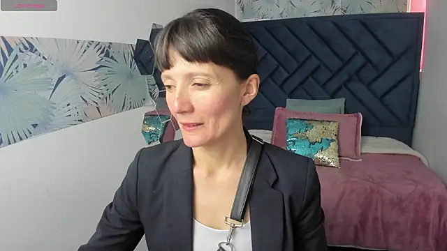 Valery More   online show from March 29, 2026, 1:02 pm