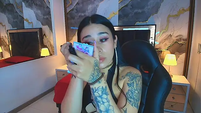 SusanVilla online show from July 16, 2026, 7:44 pm