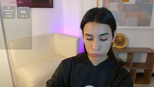 koyuki san online show from December 3, 2025, 12:26 pm