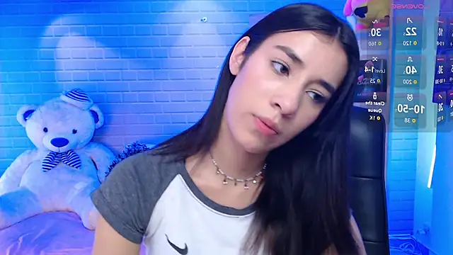 koyuki san online show from October 27, 2025, 7:04 pm