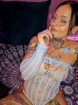 Peach420live online show from July 27, 2026, 10:39 pm