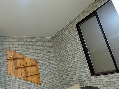 Alisonn Doll online show from November 8, 2025, 11:58 am