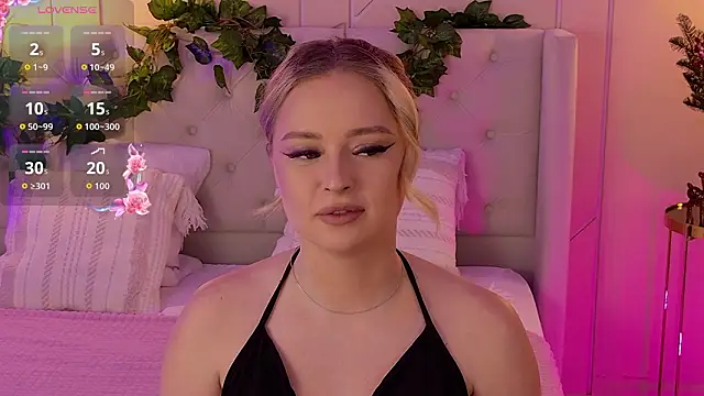 EllyLinn online show from February 5, 2026, 5:09 pm