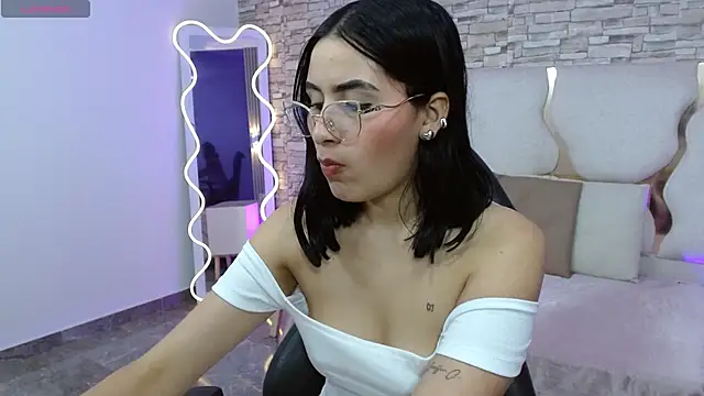 casse tay online show from October 19, 2025, 3:20 am