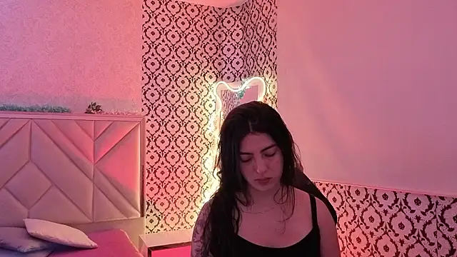 Ixchel tay online show from February 6, 2026, 3:13 am