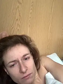 GoldenPussy1329 online show from February 13, 2026, 11:32 am