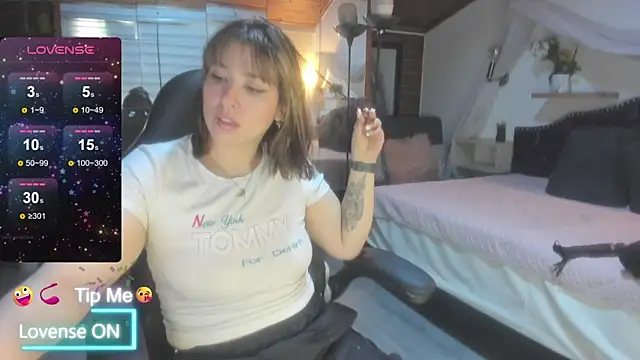 Snapshot of sophialyh_1 chatting on May 16, 2026, 12:59 pm sophialyh 1 online show from May 16, 2026, 12:59 pm