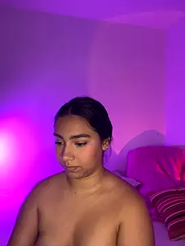 Sofi Booty07 online show from October 19, 2025, 11:40 pm