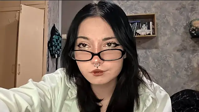 Beeping Creature online show from November 22, 2025, 3:55 pm