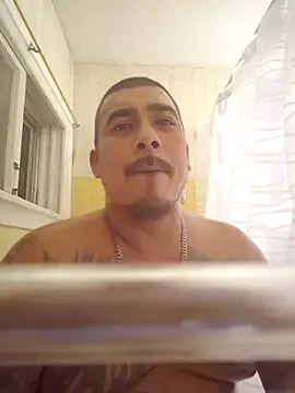 Snapshot of Nativeking32 chatting on September 30, 2025, 2:17 am Nativeking32 online show from September 30, 2025, 2:17 am