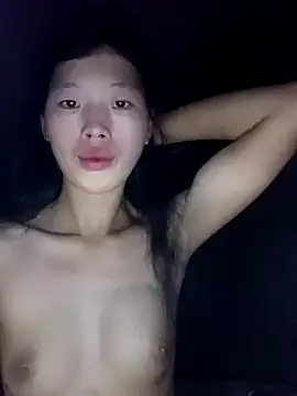 Snapshot of Khanhu_xx chatting on November 12, 2025, 12:53 pm Khanhu xx online show from November 12, 2025, 12:53 pm