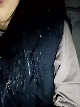 Snapshot of Khanhu_xx chatting on January 14, 2026, 12:25 am Khanhu xx online show from January 14, 2026, 12:25 am