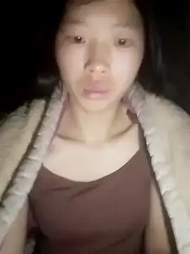 Snapshot of Khanhu_xx chatting on December 21, 2025, 9:15 pm Khanhu xx online show from December 21, 2025, 9:15 pm