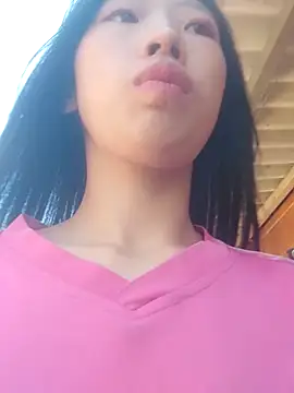 Snapshot of Khanhu_xx chatting on November 28, 2025, 4:45 am Khanhu xx online show from November 28, 2025, 4:45 am