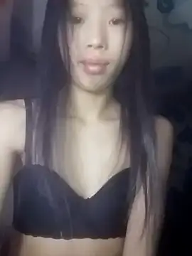 Snapshot of Khanhu_xx chatting on November 23, 2025, 12:20 am Khanhu xx online show from November 23, 2025, 12:20 am