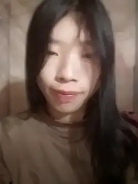 Snapshot of Khanhu_xx chatting on January 11, 2026, 5:58 am Khanhu xx online show from January 11, 2026, 5:58 am