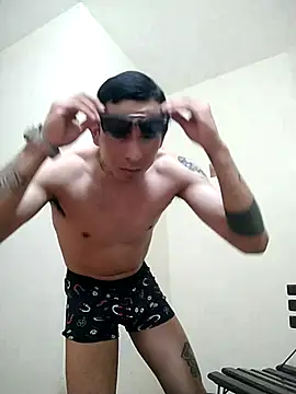 Snapshot of Tucloroformosexxx chatting on July 11, 2026, 8:42 pm Tucloroformosexxx online show from July 11, 2026, 8:42 pm