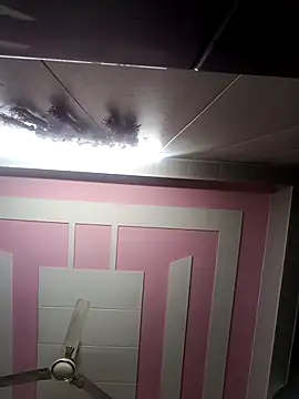 Snapshot of Tanya-905 chatting on March 1, 2026, 5:35 pm Tanya-905 online show from March 1, 2026, 5:35 pm