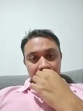 Snapshot of Ricuss9 chatting on October 3, 2025, 12:50 pm Ricuss9 online show from October 3, 2025, 12:50 pm