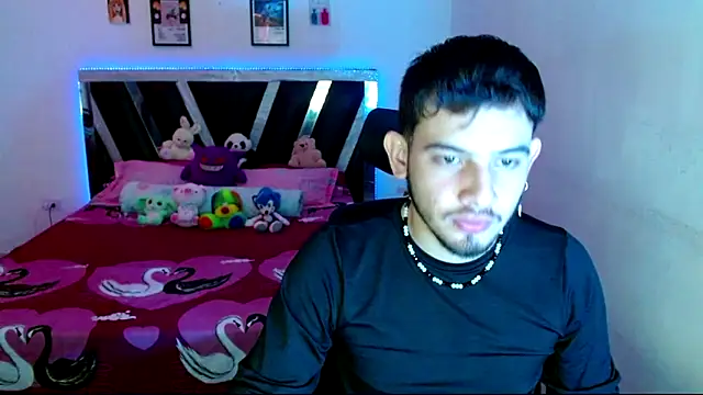 Snapshot of Sebasxxl12 chatting on May 30, 2026, 11:43 pm Sebasxxl12 online show from May 30, 2026, 11:43 pm
