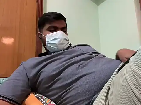 Romeo Sam2 online show from September 29, 2025, 8:21 am