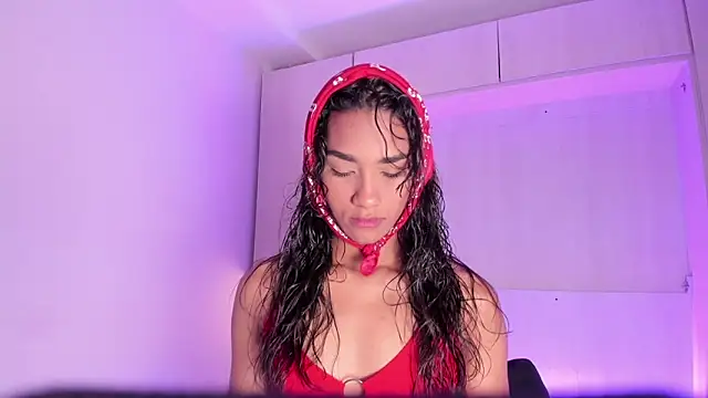 AnahiCollins online show from March 7, 2026, 11:38 am