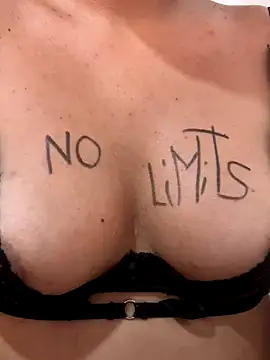 Valentinahot7 online show from December 21, 2025, 7:48 pm