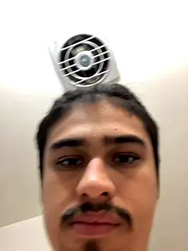 Snapshot of Carmeldrop chatting on October 3, 2025, 7:15 pm Carmeldrop online show from October 3, 2025, 7:15 pm