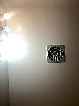 Snapshot of Carmeldrop chatting on September 27, 2025, 9:43 pm Carmeldrop online show from September 27, 2025, 9:43 pm