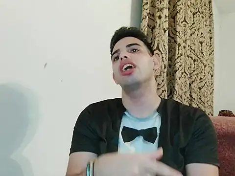 Snapshot of _Djonson_ chatting on October 12, 2025, 4:19 pm Djonson online show from October 12, 2025, 4:19 pm