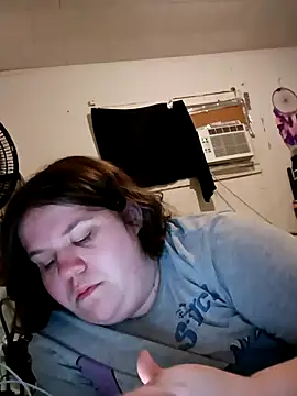 kittytightholes online show from October 21, 2025, 4:12 am