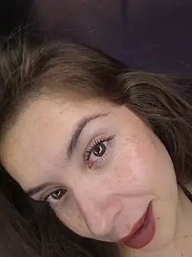 EmmaValencia  online show from May 16, 2026, 10:36 am