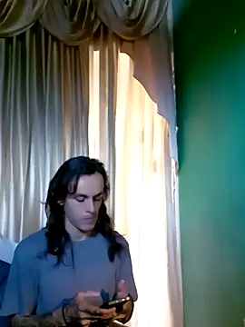 monroedelrey online show from February 25, 2026, 4:51 pm