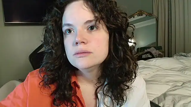 Snapshot of ClaireZX chatting on October 14, 2025, 6:14 am ClaireZX online show from October 14, 2025, 6:14 am