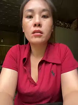 Snapshot of Suna-ny chatting on October 7, 2025, 10:05 am Suna-ny online show from October 7, 2025, 10:05 am