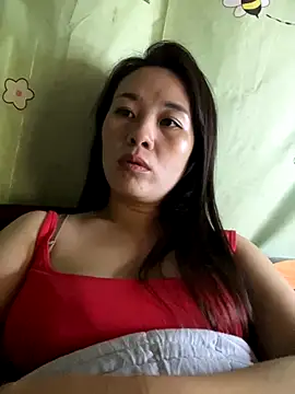 Snapshot of Suna-ny chatting on October 1, 2025, 1:33 am Suna-ny online show from October 1, 2025, 1:33 am