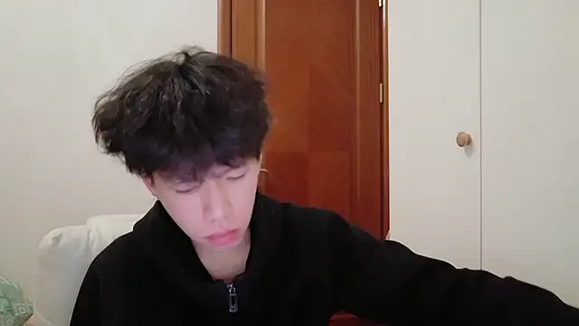 hangzi-0011 online show from November 19, 2025, 10:37 am