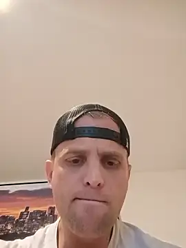 Snapshot of Yourgeminisecret chatting on March 3, 2026, 8:43 am Yourgeminisecret online show from March 3, 2026, 8:43 am