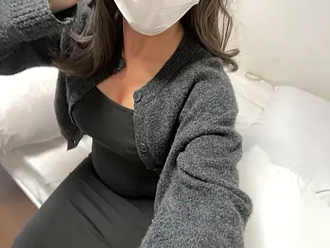 Snapshot of Toriyufu chatting on March 14, 2026, 5:35 am Toriyufu online show from March 14, 2026, 5:35 am