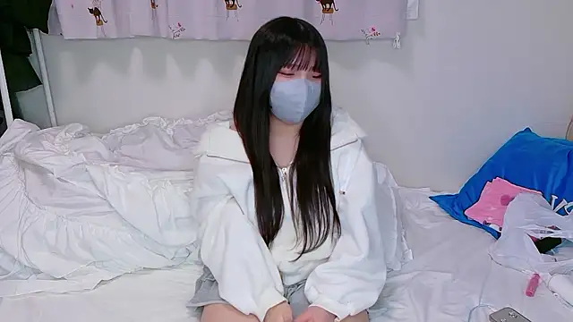 Snapshot of YUKINA_00 chatting on December 17, 2025, 11:59 am YUKINA 00 online show from December 17, 2025, 11:59 am