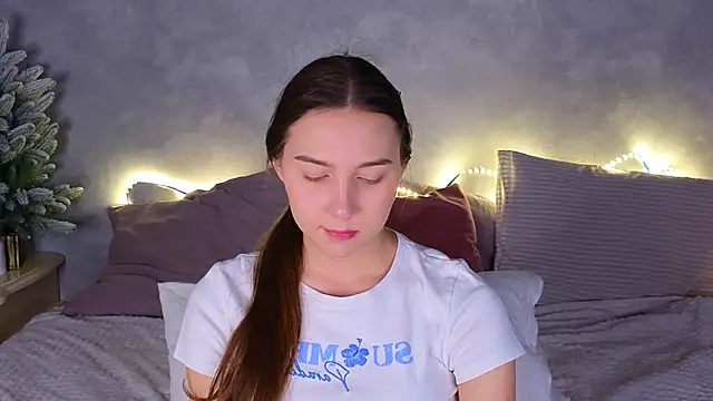 OliviaLay online show from January 10, 2026, 11:05 am