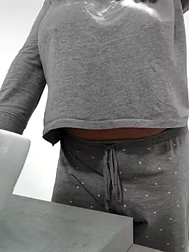 Snapshot of sexyguenda chatting on March 29, 2026, 9:00 am sexyguenda online show from March 29, 2026, 9:00 am