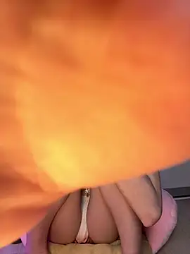 Snapshot of bunnyirisluv chatting on February 26, 2026, 10:10 pm bunnyirisluv online show from February 26, 2026, 10:10 pm