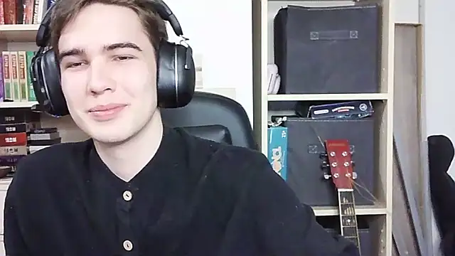 Snapshot of _Chris_Next_Door_ chatting on September 30, 2025, 3:40 pm  Chris Next Door  online show from September 30, 2025, 3:40 pm