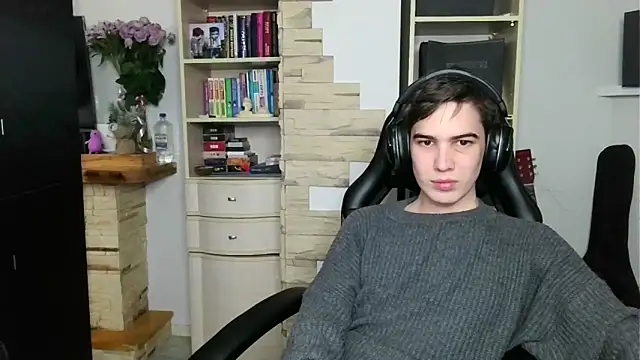 Snapshot of _Chris_Next_Door_ chatting on October 29, 2025, 4:28 pm  Chris Next Door  online show from October 29, 2025, 4:28 pm